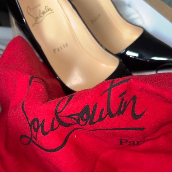 Christian Louboutin Black Patent Pointed-Toe Pumps with Red Sole - Picture 4 of 6